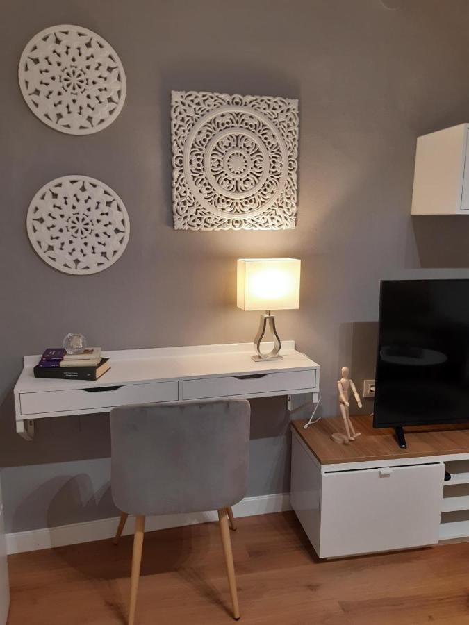 Alma S Home, Precioso Loft En Planta Primera Бойюйос пар дел Кондадо Екстериор снимка