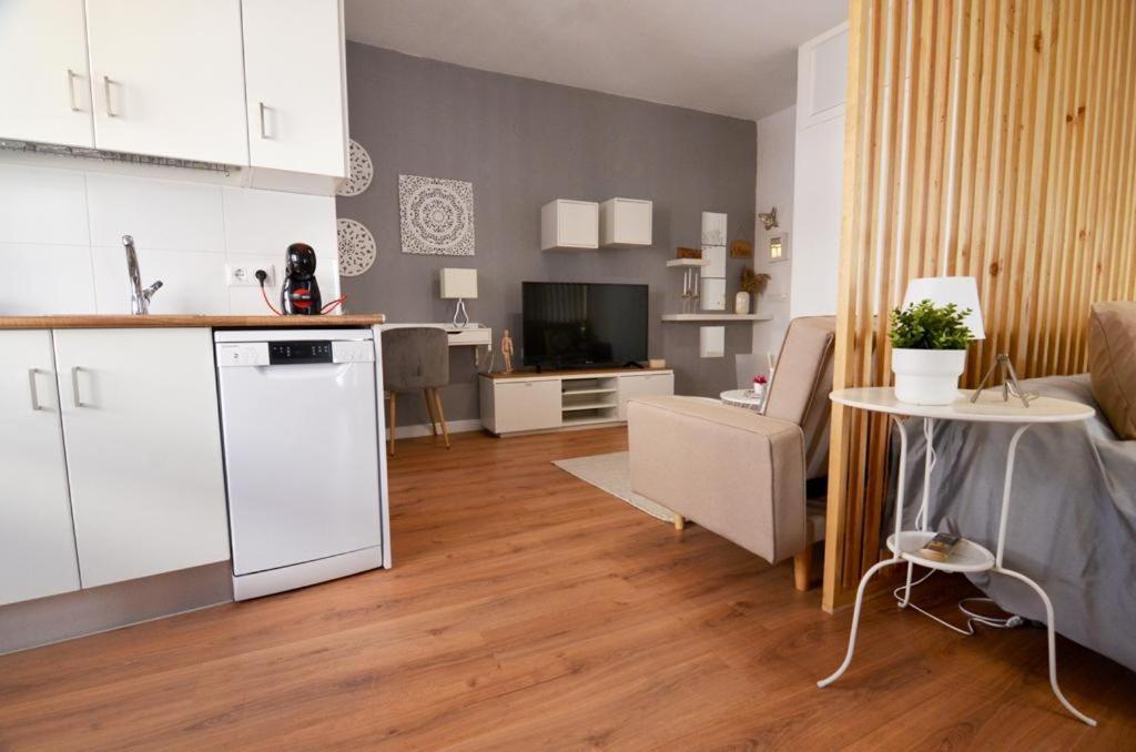 Alma S Home, Precioso Loft En Planta Primera Бойюйос пар дел Кондадо Екстериор снимка